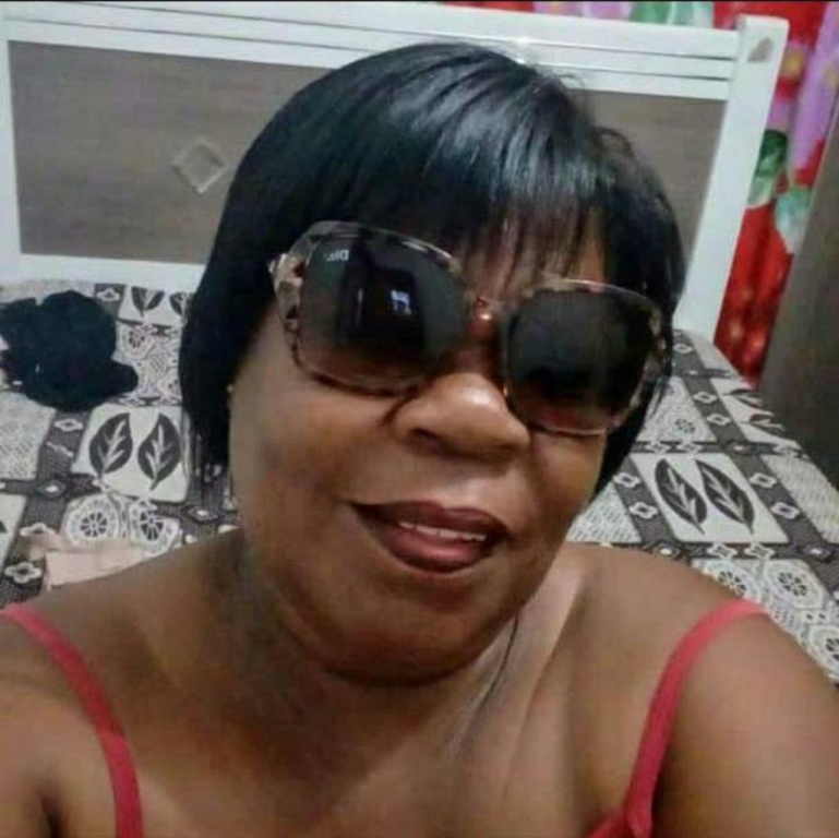 oi atingida com um tiro no peito.